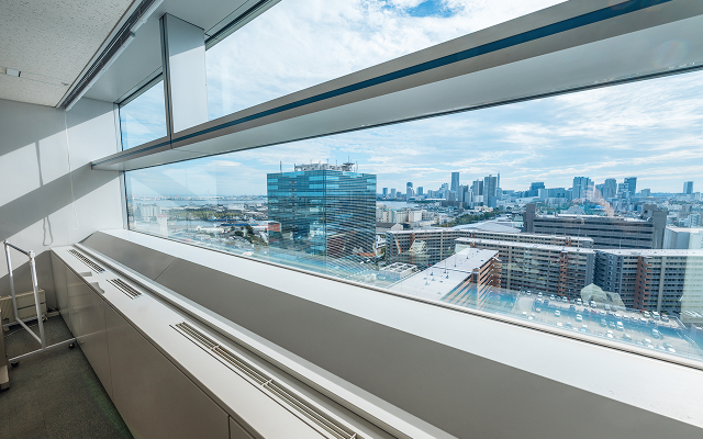 会社の窓から見える景色