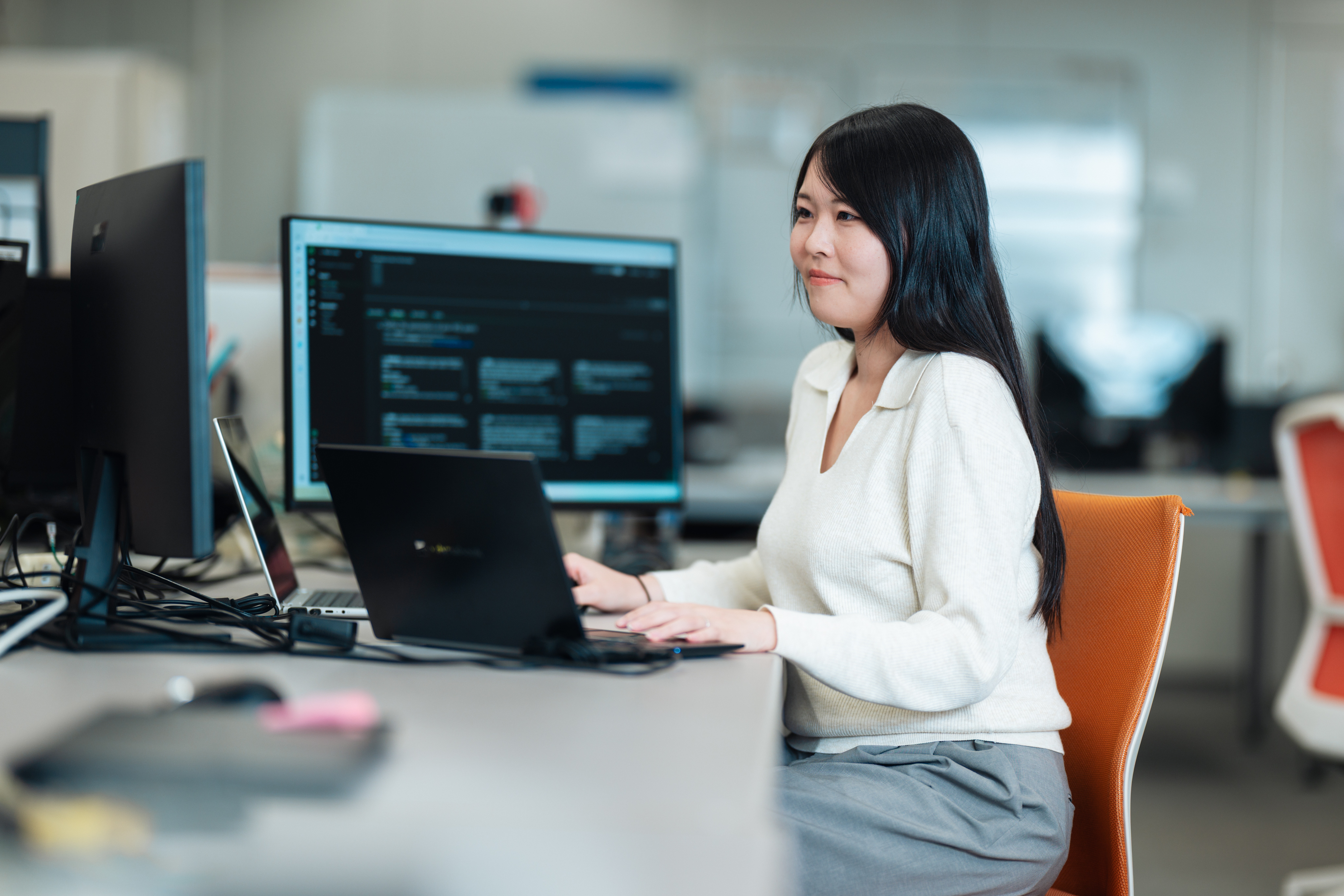 仕事にやりがいを感じる様子